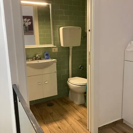 International Garibaldi * Daire