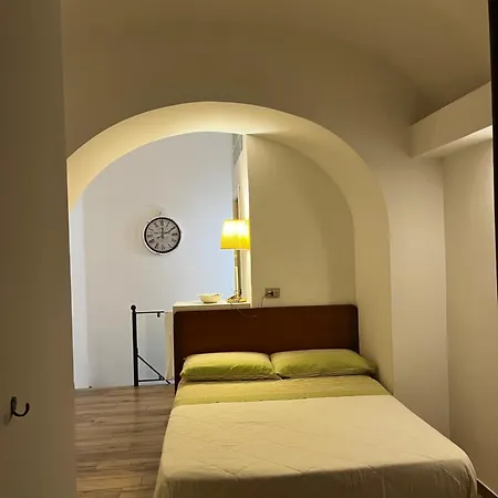 International Garibaldi * Daire *