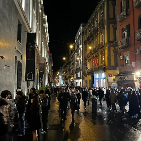 Daire International Garibaldi * Napoli