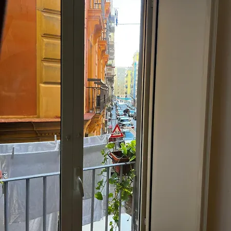 International Garibaldi * * Napoli