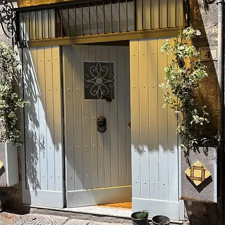 International Garibaldi * * Napoli