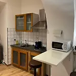 Apartment International Garibaldi * *